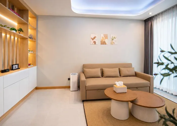 Elegant 3br Townhouse Near Siam & Bts 6 Guests Apartment Bangkok