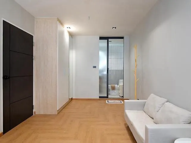 Elegant 3br Townhouse Near Siam & Bts 6 Guests Apartment