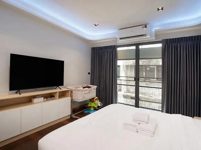 Elegant 3br Townhouse Near Siam & Bts 6 Guests